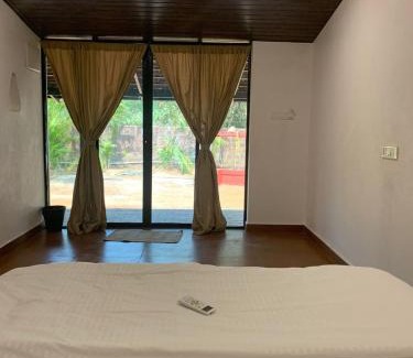 Vagator House | Casa de Samantha