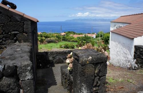 Sao Roque do Pico House | Casa de Sant'ana