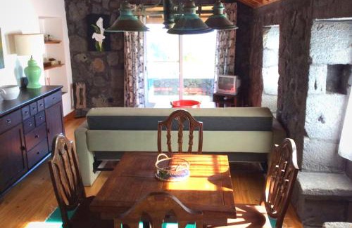 Sao Roque do Pico House | Casa de Sant'ana