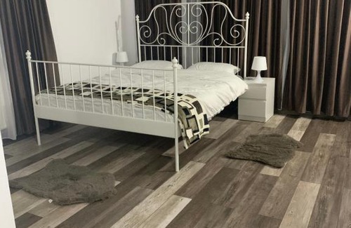 Busteni House | Casa De Sub Munte