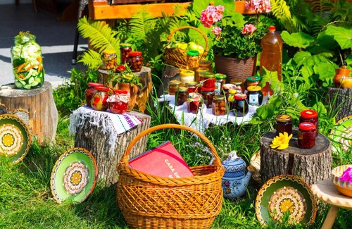 Baia de Fier House | Casa de vacanta Marya