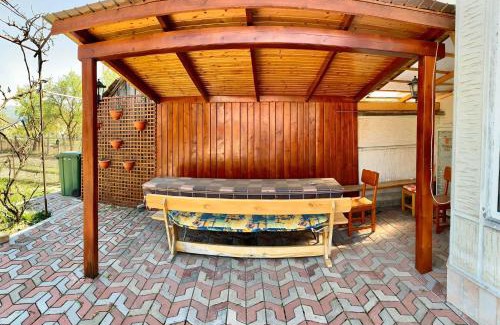 Hateg House | Casa Debora