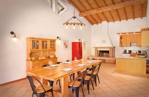 Affi Ski Chalet | Casa del Bosco for 8 People