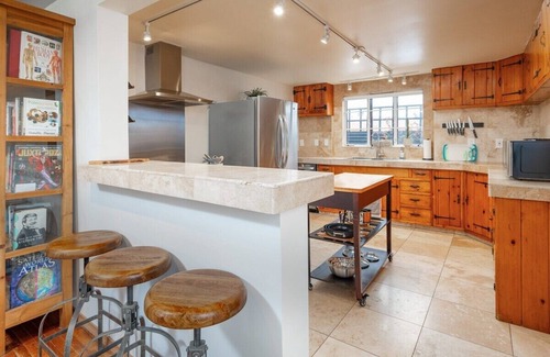Santa Fe House | Casa Del Mar- King Bed - Patio -Railyard - 3BR