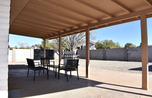 Sierra Vista House | Casa Del Sol Close to all things Sierra Vista!