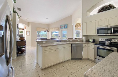 South Gulf Cove Villa | Casa Del Sol, full refund*, heated pool, sleeps 6