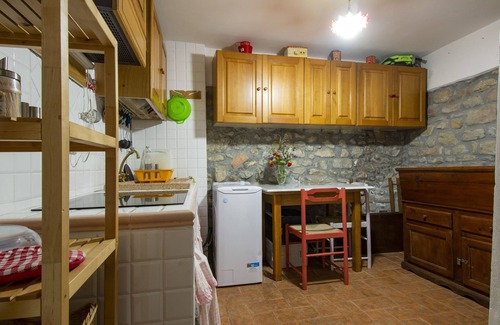 Serravalle Pistoiese House | Casa della Fontana by Interhome