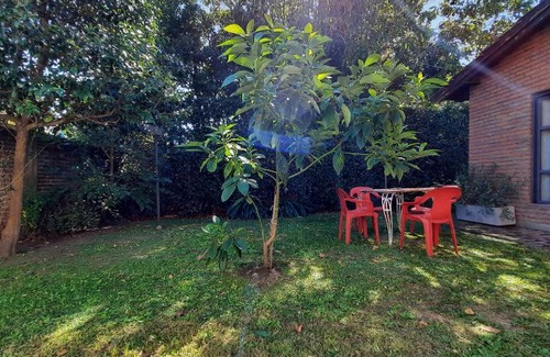 City Bell House | Casa/Departamento al fondo - muy cómodo y espaciado