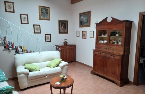 Radicofani House | Casa di Adriano