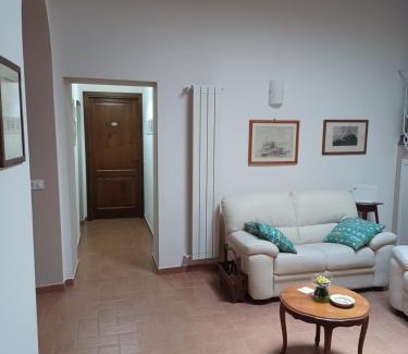Radicofani House | Casa di Adriano