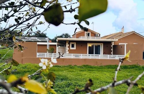 Agios Stefanos Avliotes Apartment | Casa di Mare e Giardino, Agios Stefanos, Corfu