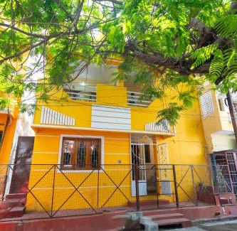 Kalapettai House | Casa di Terra Near Rock Beach