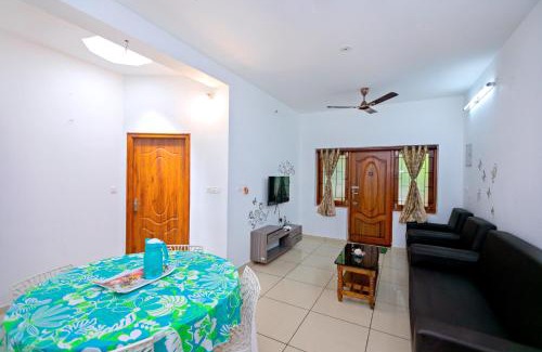 Kalapettai House | Casa di Terra Near Rock Beach