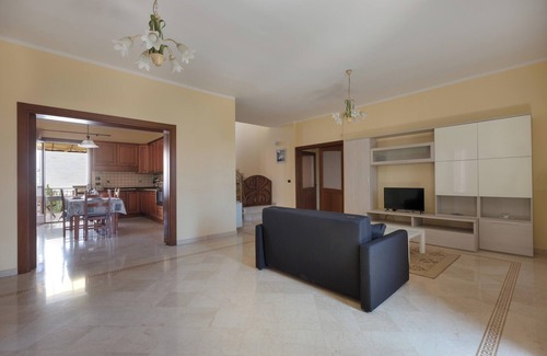 Matino House | Casa di Via Piave by BarbarHouse