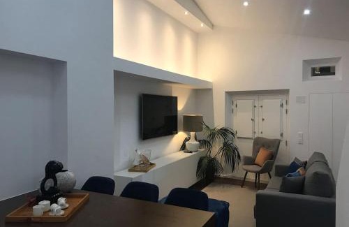 Evora Apartment | CASA DO CABIDO - Elegance in simple traits