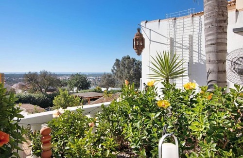 Cerro do Mocho Villa | Casa do Lasco your Algarvian home from home. Located between Almancil and Loule