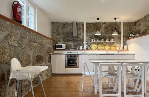 Joane House | Casa do Laranjal - 8 PERSONS