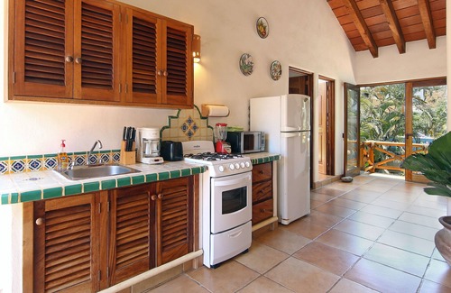 Sayulita House | Casa Dos Amigos: Spacious 4BR w/Heated Pool, BBQ, Garden & Near Beach!
