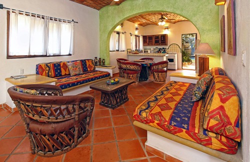 Sayulita House | Casa Dos Amigos: Spacious 4BR w/Heated Pool, BBQ, Garden & Near Beach!