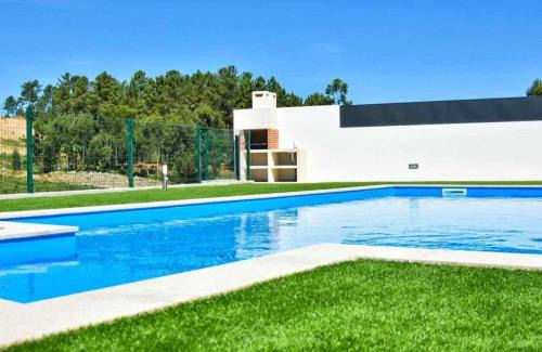Britelo House | Casa dos Mirtilos Draper T6
