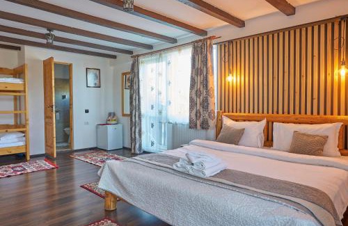 Moieciu House | Casa Elder Villa