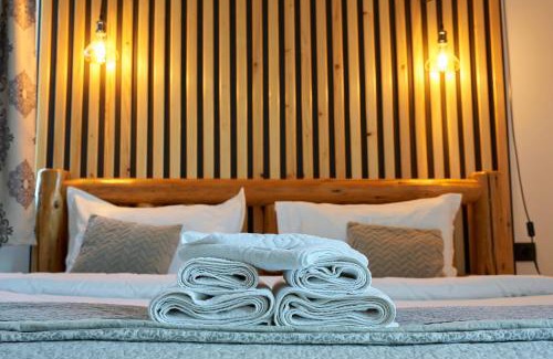 Moieciu House | Casa Elder Villa