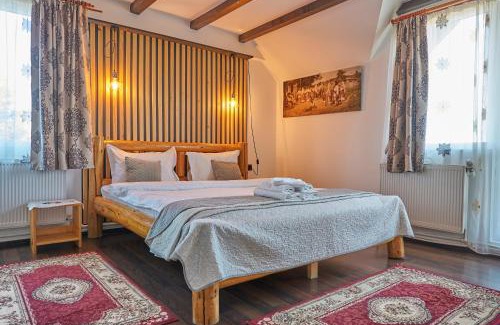 Moieciu House | Casa Elder Villa