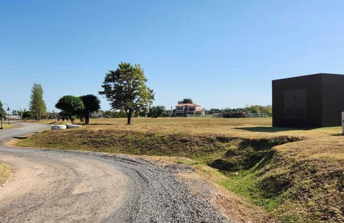 Pilar House | Casa en el Campo Cardales a estrenar