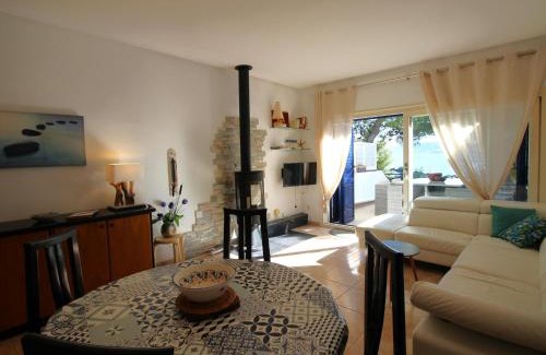 Llanca House | Casa en Primera Línea de Mar con Acceso Directo a Playa y Vistas Espectaculares - ES-228-176