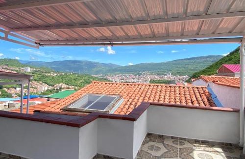 San Gil House | Casa en San Gil, perfecta para descansar en familia