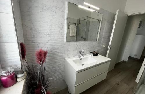 Zambrone Apartment | Casa Escapade