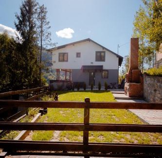 Dambovicioara House | Casa Familiei