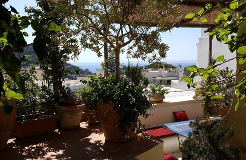 Capri Apartment | CASA FARACE, A DIMORA IN PIAZZETTA