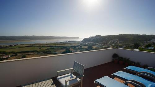 Foz do Arelho Apartment | Casa Feliz Obidos Lagoon and sea view