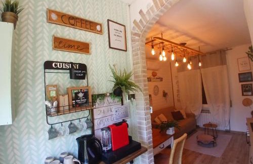 Porto Ceresio Apartment | Casa Fiorita 22 Porto Ceresio