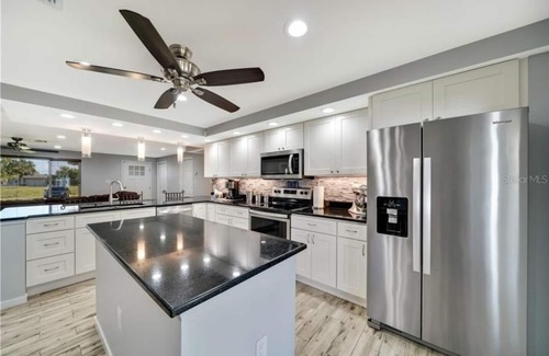 Port Charlotte House | Casa Florida, Pet-friendly, Child-friendly