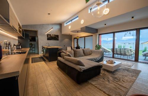 Brasov House | Casa Florida