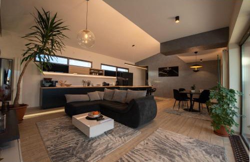 Brasov House | Casa Florida