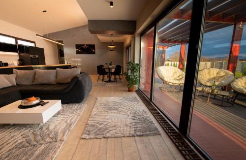 Brasov House | Casa Florida