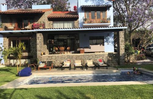 Tepoztlan Villa | Casa FRIDA en Pueblo Mágico de Tepoztlán Morelos