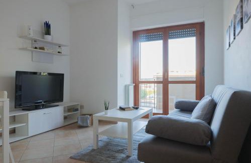 Monterotondo Apartment | Casa Ghandi vicino a Roma con Box Auto e Wi-Fi