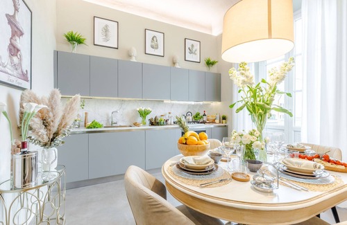 Lucca Historical Center Apartment | Casa Gina, a modern charming urban retreat with free parking by the train station and the Walls of Lucca