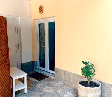 Banzao House | Casa Girassol with a beautiful private Pool and Garden