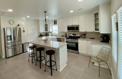 Georgetown House | Casa Gracie Pearl Long-Term possible inquire within Historic Old Town GT pets ok