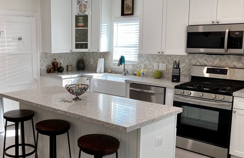 Georgetown House | Casa Gracie Pearl Long-Term possible inquire within Historic Old Town GT pets ok