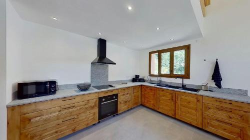 Aiguilles Apartment | CASA-Grand Laus: Duplex familial sauna et jacuzzi