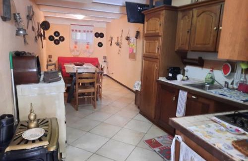 Sant'Eraclio Apartment | CASA HELENA