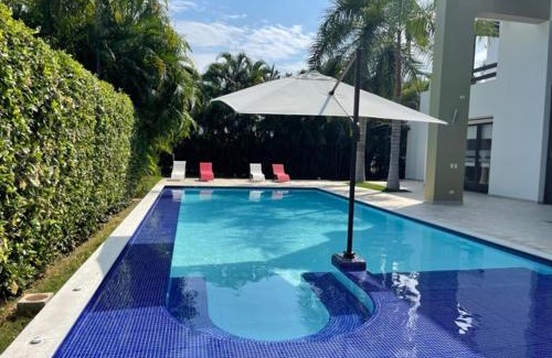 Girardot House | Casa HESTIA Condominio Campestre el Peñon Girardot