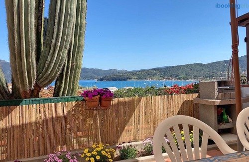 Portoferraio Apartment | Casa Il Cactus - Two-room apartment with large terrace overlooking the sea
