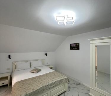 Campulung Moldovenesc House | Casa IL LUCE